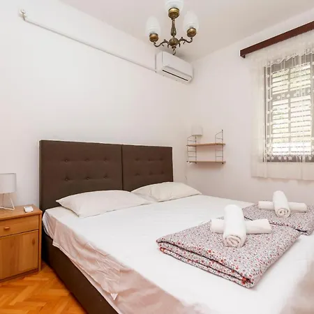 Djani Apartament Mimice