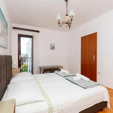 Apartament Djani