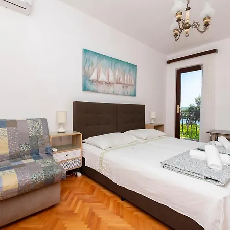 Djani Apartman *